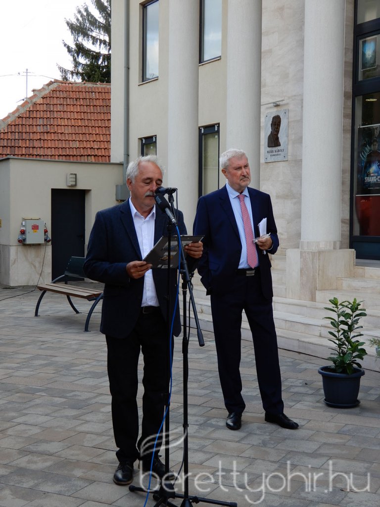 Konrád-emlékpad avatás 01